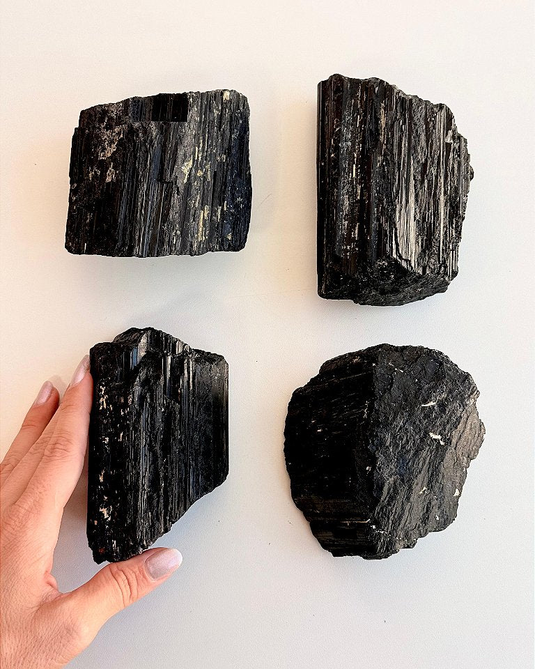 Turmalina Negra de Ambiente GG 701 a 900g - Proteção Energética e Espiritual, Inseguranças e Soluções