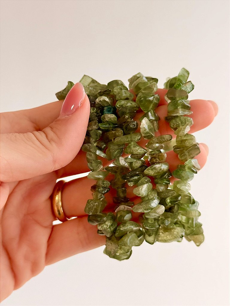 Pulseira de Cianita Verde - Cura Profunda, Sabedoria Interior e Conexão Divina