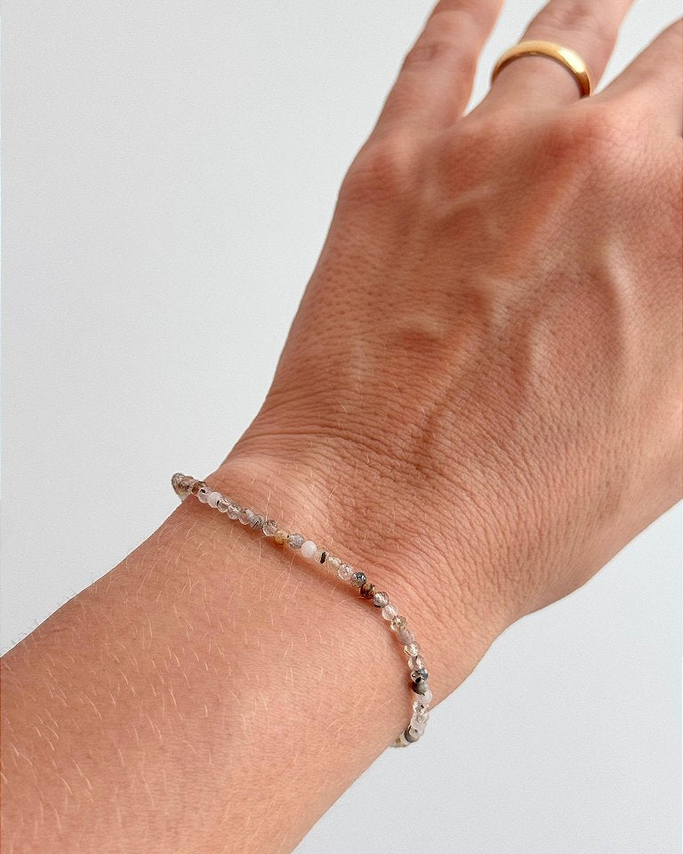 Pulseira de Quartzo Rutilado 2mm Multifacetada - Cura do Passado; Manifestação; Amplificador; Viagens Astrais