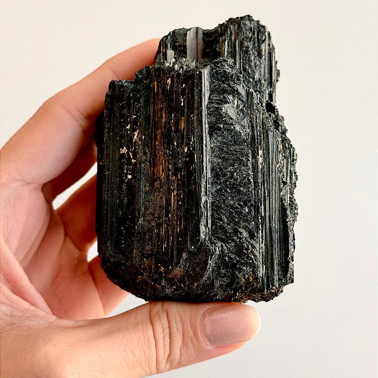 Turmalina Negra de Ambiente M 301 a 500g - Proteção Energética e Espiritual, Inseguranças e Soluções