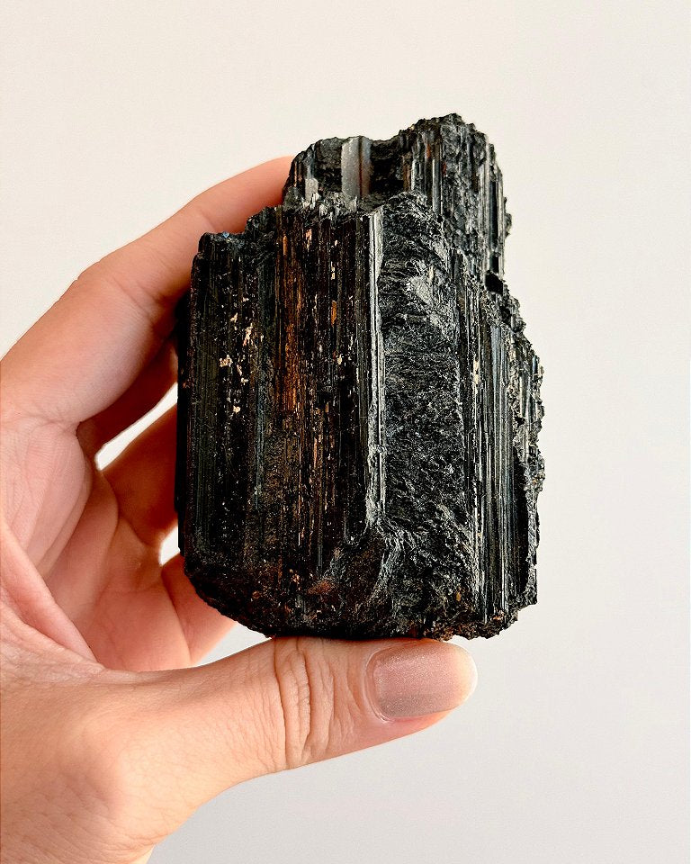 Turmalina Negra de Ambiente M 301 a 500g - Proteção Energética e Espiritual, Inseguranças e Soluções