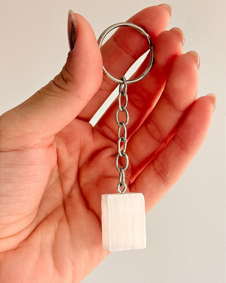 Chaveiro de Selenita - Limpeza Energética; Paz de Espírito; Cansaço Mental e Dores