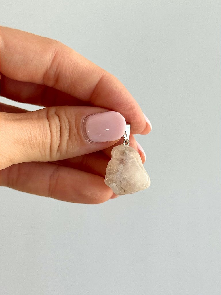 Pingente de Pedra da Lua Rolada - Sensualidade, Energia Feminina, Domínio das Emoções e Fertilidade