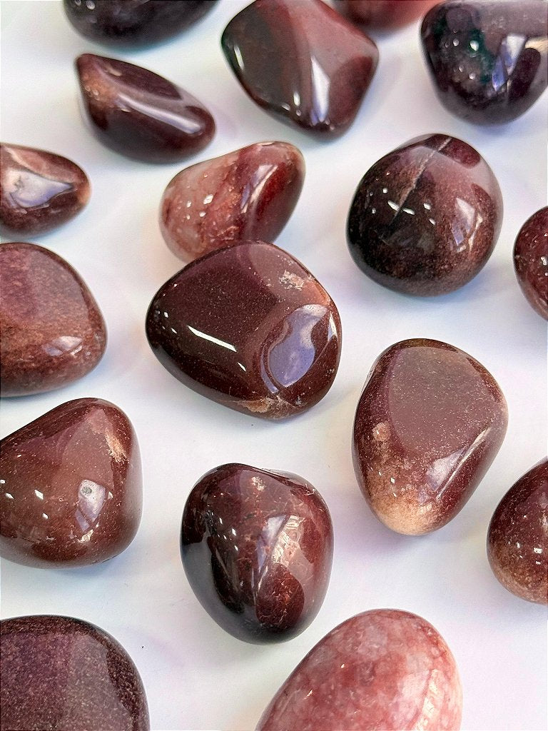Quartzo Vermelho Rolado - Cristal do Coração - Emoções, Superação de Traumas, Questões familiares