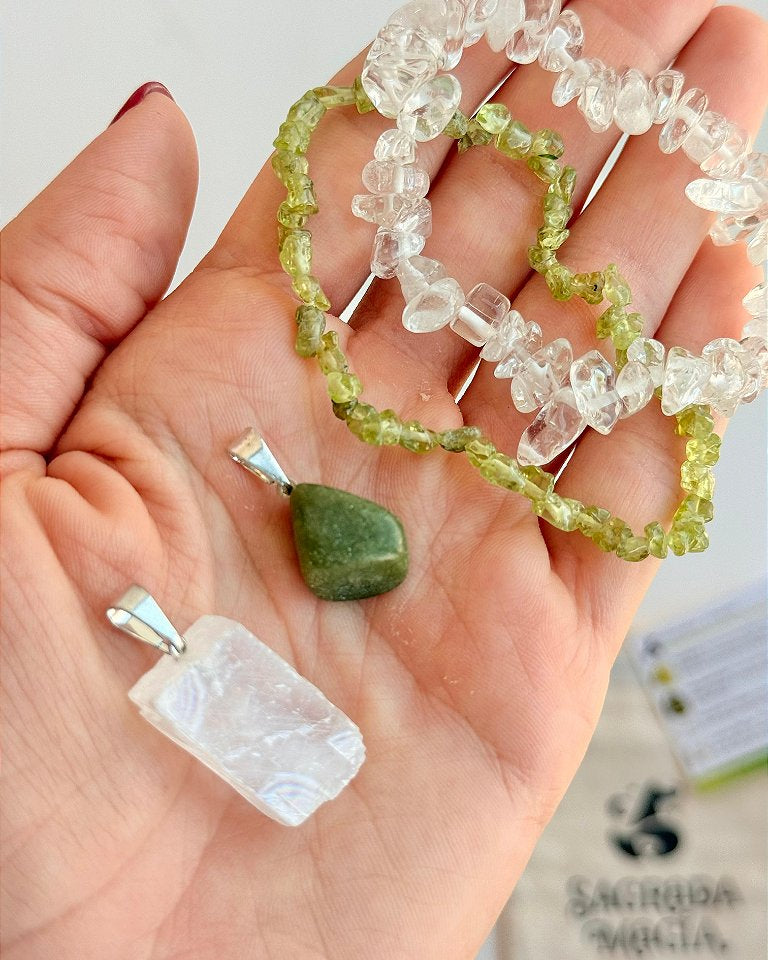 Conjunto Transformações e Mudanças - Peridoto, Serpentinita, Quartzo Cristal e Calcita Ótica