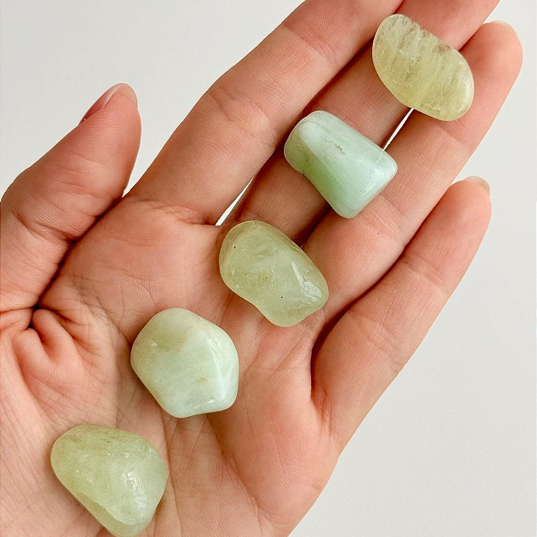 Água Marinha Natural Rolada Mini - Pedra da Ansiedade, Desfaz Confusões, Protege os Pensamentos