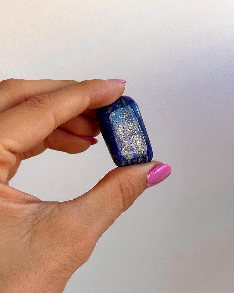 Lápis Lazúli Rolada - Dom, Propósito, Objetividade; Estimula Inteligência; Capta Mensagens Espirituais