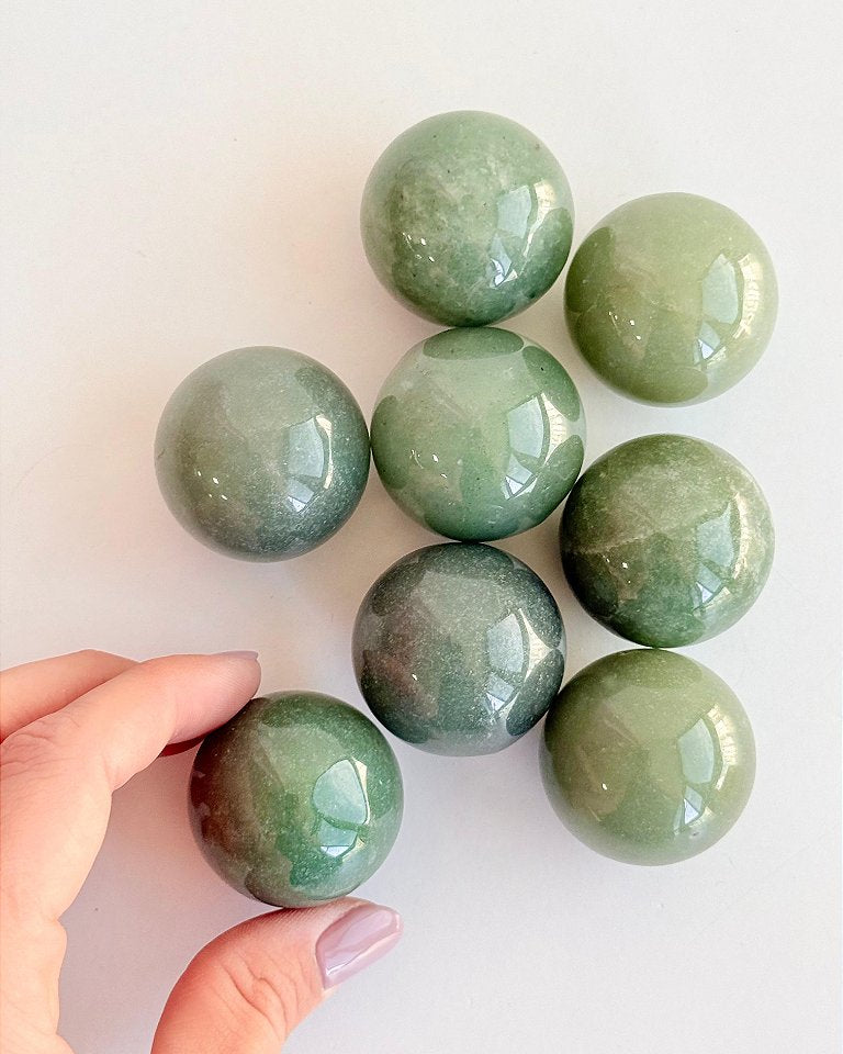Esfera de Quartzo Verde Mini - Saúde, Equilíbrio Emocional, Bem Estar