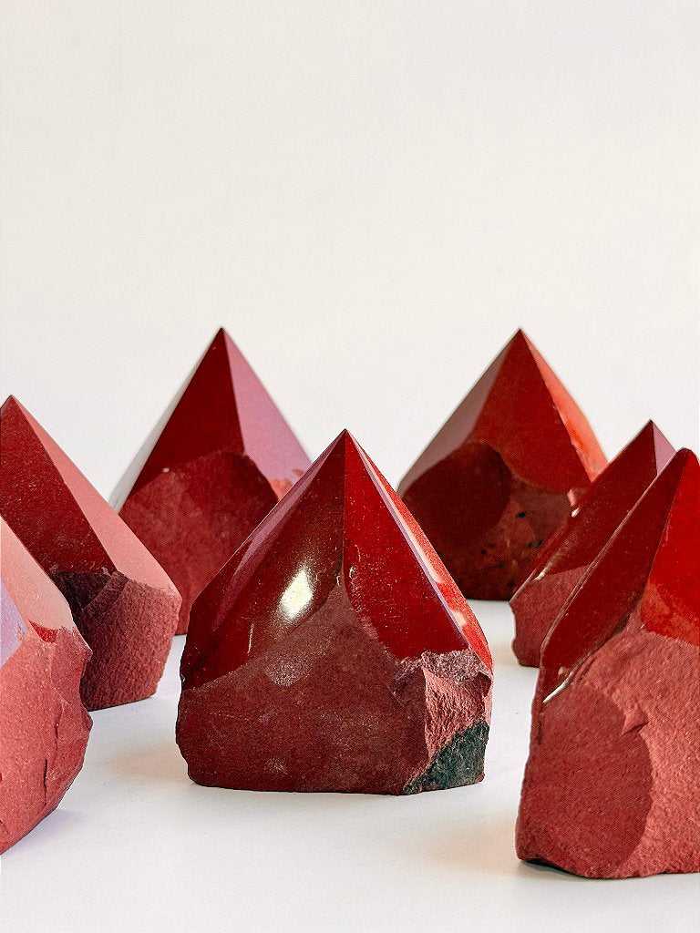 Ponta Geradora de Jaspe Vermelho - Coragem, Atitude, Vitalidade e Saúde