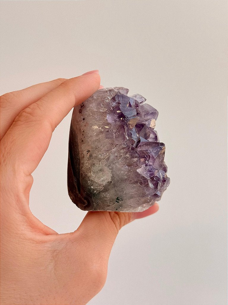 Drusa de Ametista Encantada - DAE135 194g - Portal Mágico; Eleva a Vibração, a Intuição e Conexão Espiritual