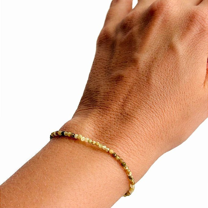 Pulseira de Peridoto 2mm Multifacetada - Transformação; Mudanças Drásticas; Destino; Libera Tensões