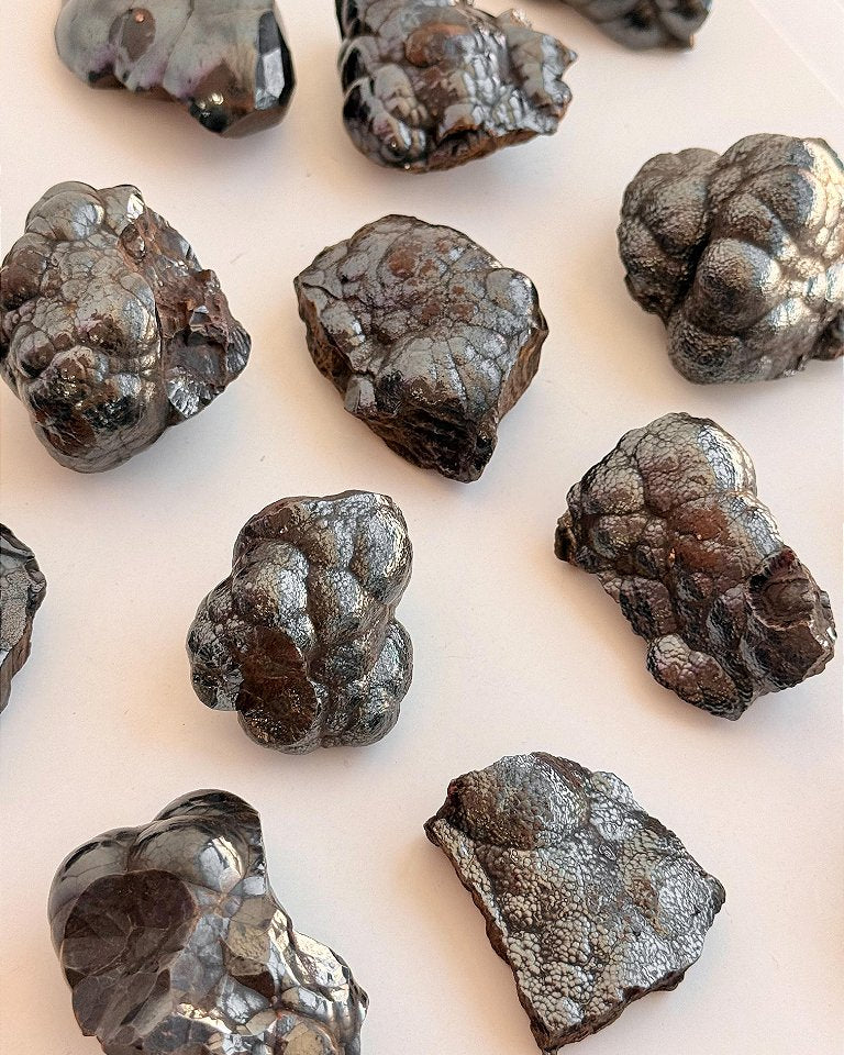Goethita Bruta - Pedra de Poder; Mistério e Profundidade; Dissolve Bloqueios; Bruxaria