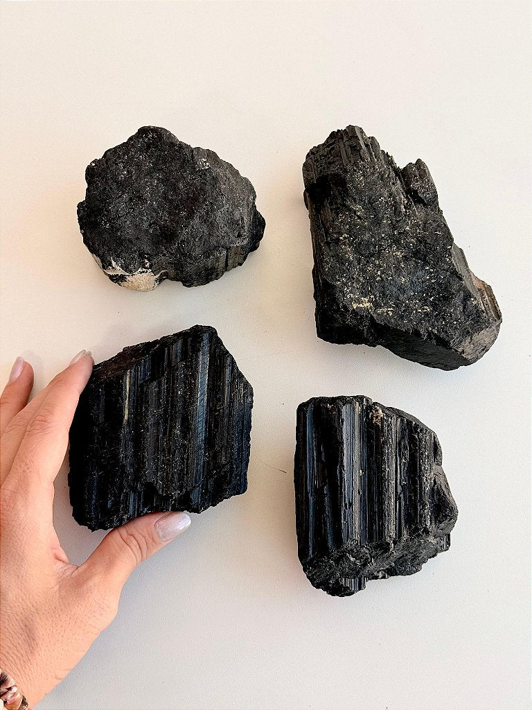 Turmalina Negra de Ambiente G 501 a 700g - Proteção Energética e Espiritual, Inseguranças e Soluções