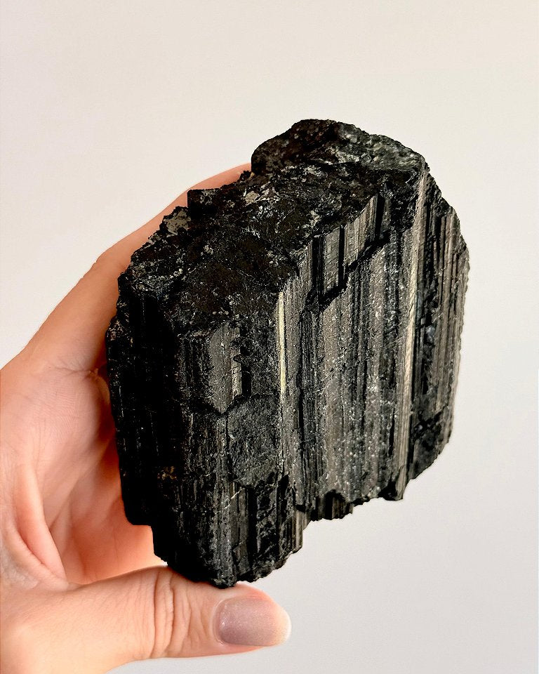 Turmalina Negra de Ambiente G 501 a 700g - Proteção Energética e Espiritual, Inseguranças e Soluções