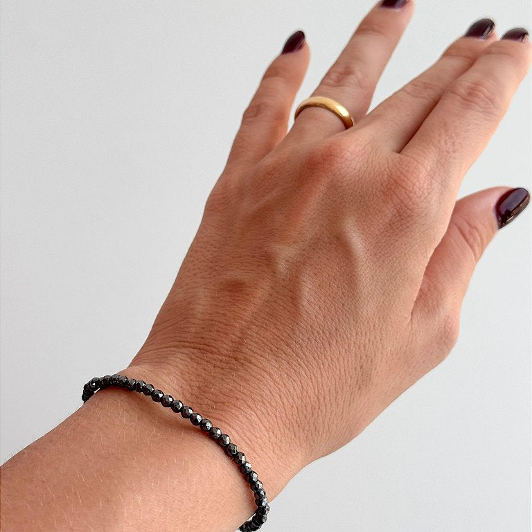 Pulseira de Hematita 3mm Multifacetada - Proteção, Disciplina, Afasta Vícios e Melhora Hábitos