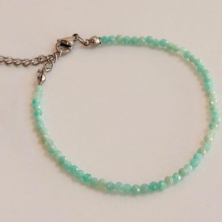 Pulseira de Amazonita 2mm Multifacetada - Antiestresse, Adaptação a Mudanças, Melhora os Estudos