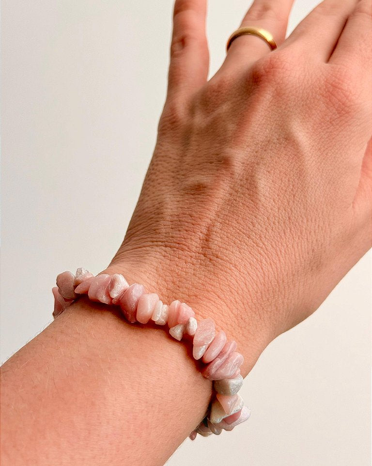 Pulseira de Opala Rosa - Poder sensitivo, Lidar com Emoções e Beleza Interior