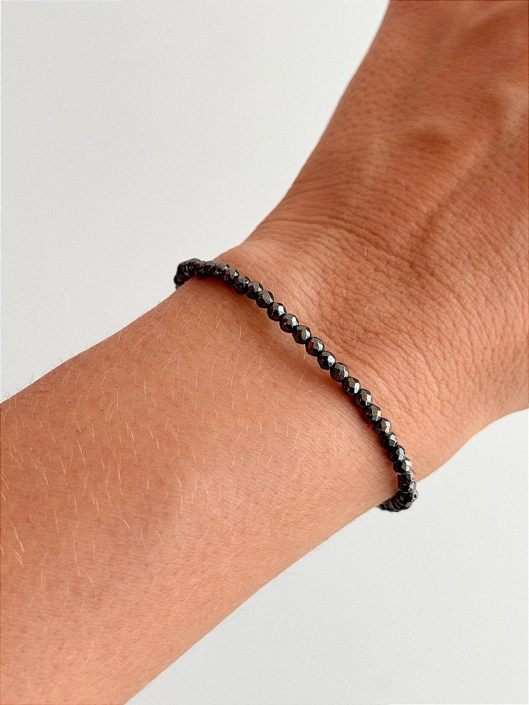 Pulseira de Hematita 3mm Multifacetada - Proteção, Disciplina, Afasta Vícios e Melhora Hábitos