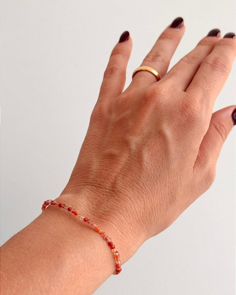 Pulseira de Cornalina 2mm Multifacetada - Alegria de Viver, Procrastinação, Disposição e Motivação