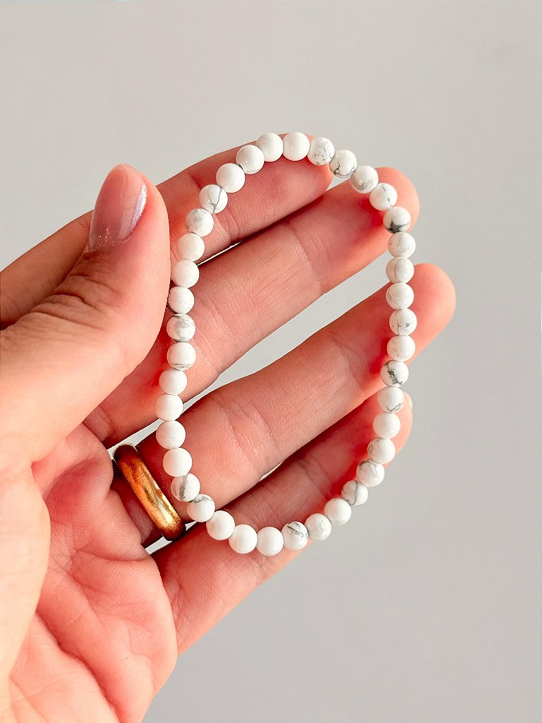 Pulseira de Howlita Redonda 4mm - Paciência, Ansiedade, Equilíbrio de Emoções e Paz