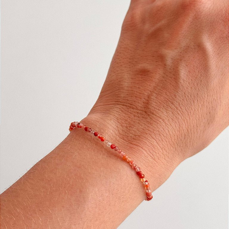 Pulseira de Cornalina 2mm Multifacetada - Alegria de Viver, Procrastinação, Disposição e Motivação