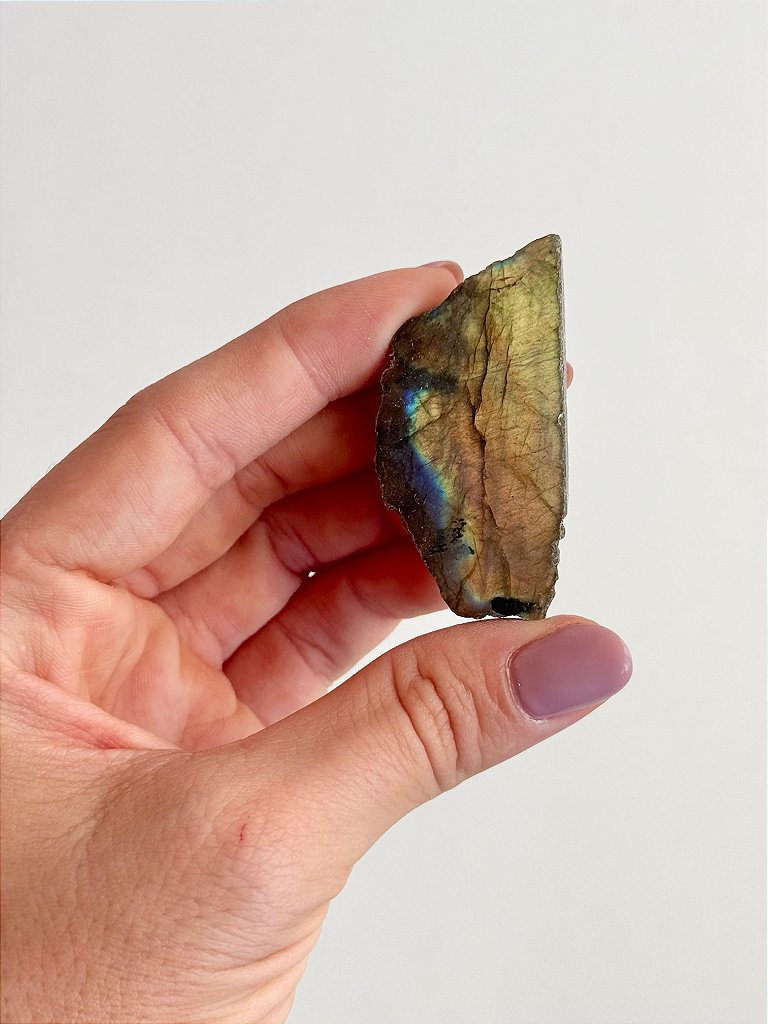Labradorita Lapidada - Qualidade Especial - Pedra da Magia; Quem é você; Conexão Espiritual