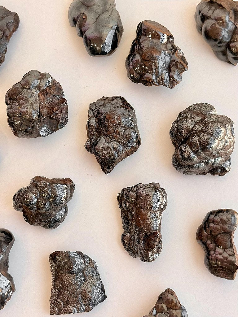 Goethita Bruta - Pedra de Poder; Mistério e Profundidade; Dissolve Bloqueios; Bruxaria
