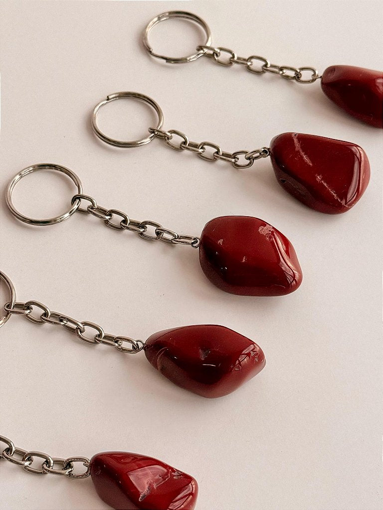 Chaveiro de Jaspe Vermelho Rolado - Coragem, Atitude, Vitalidade e Saúde