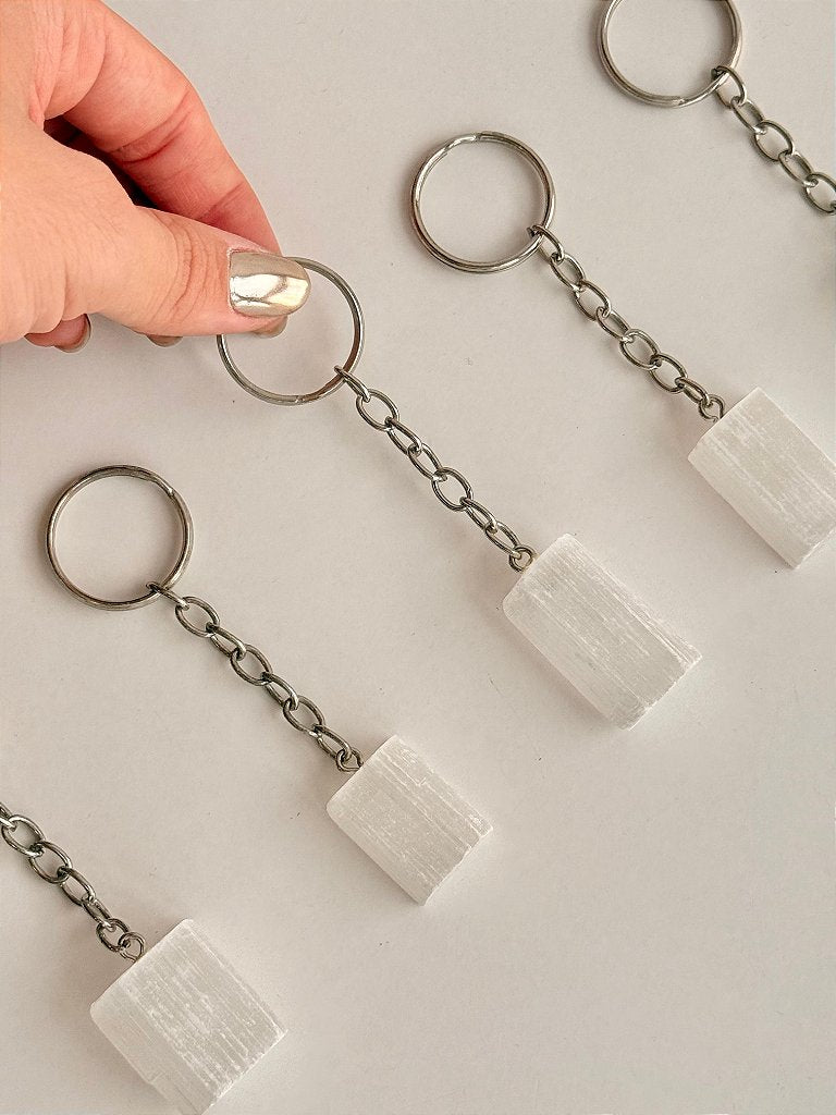 Chaveiro de Selenita - Limpeza Energética; Paz de Espírito; Cansaço Mental e Dores