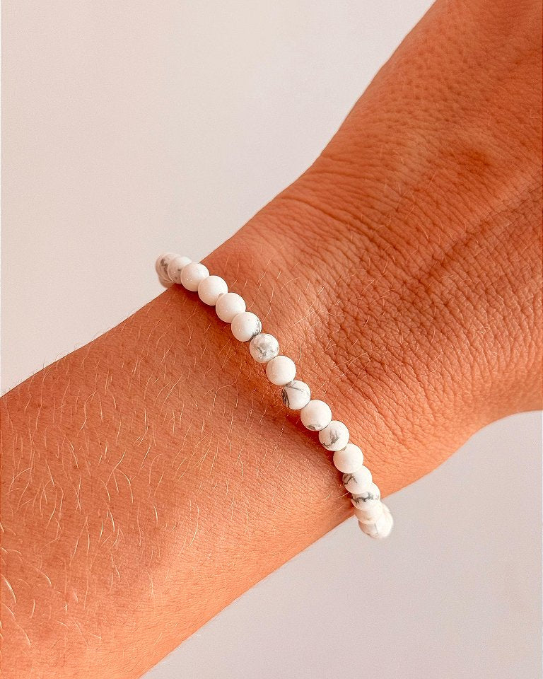 Pulseira de Howlita Redonda 4mm - Paciência, Ansiedade, Equilíbrio de Emoções e Paz