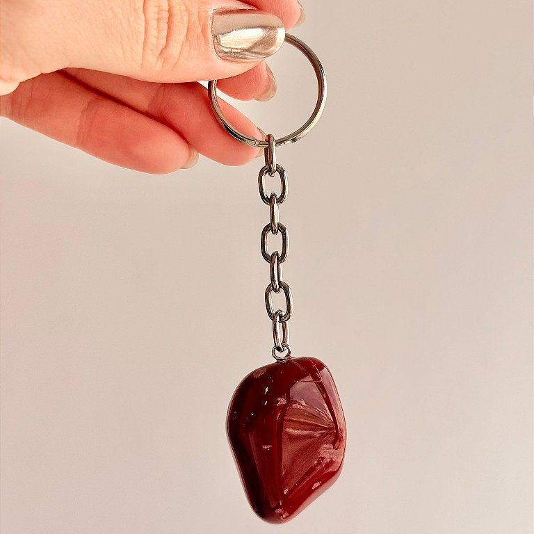 Chaveiro de Jaspe Vermelho Rolado - Coragem, Atitude, Vitalidade e Saúde