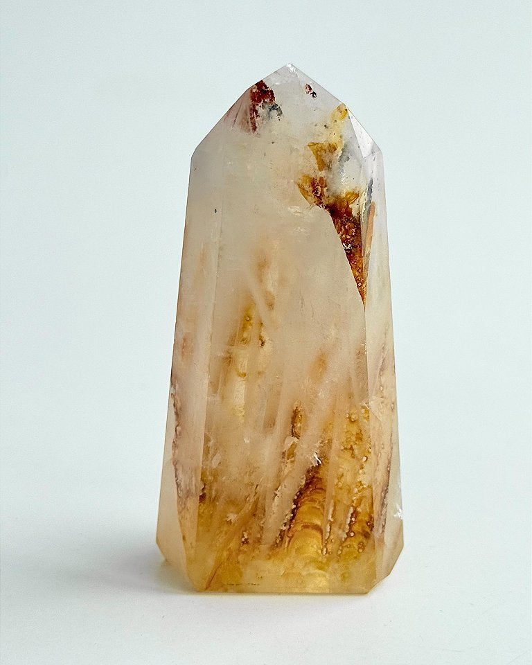 Ponta de Quartzo Hematoide Amarelo - Escudo de Luz; Vitalidade; Dúvidas e Inseguranças; Ancoramento