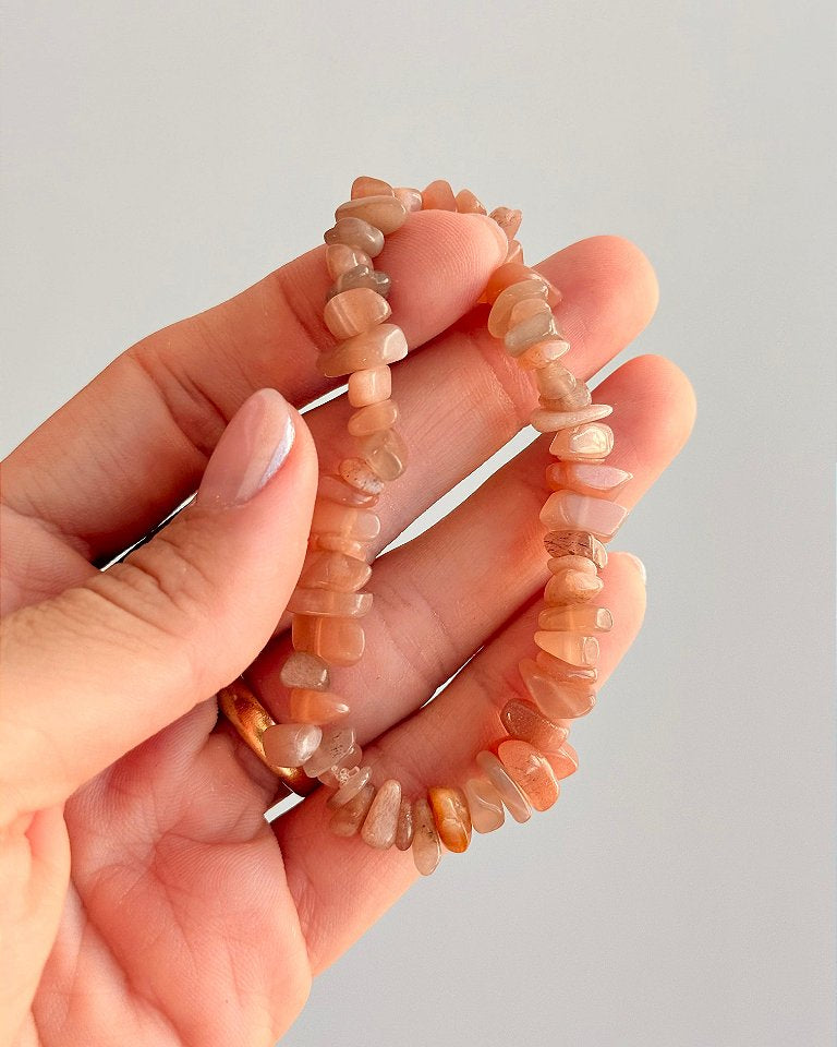 Pulseira de Pedra da Lua de Marrocos - Sagrado Feminino, Sensualidade e Fertilidade