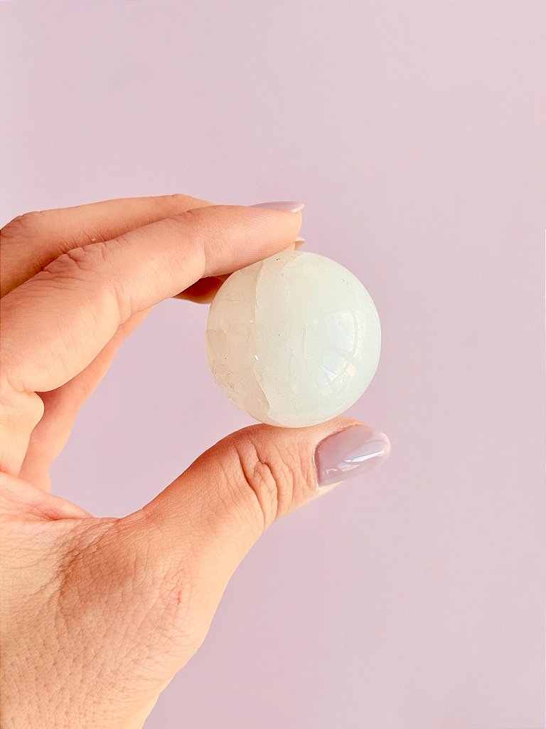 Esfera de Quartzo Branco Mini - Purificação, Paz Interior, Serenidade Emocional