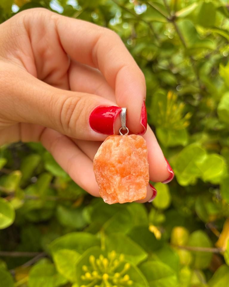 Pingente de Calcita Laranja Bruto - Alegria e Vitalidade