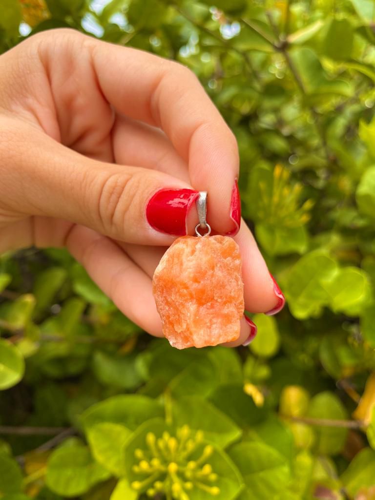 Pingente de Calcita Laranja Bruto - Alegria e Vitalidade