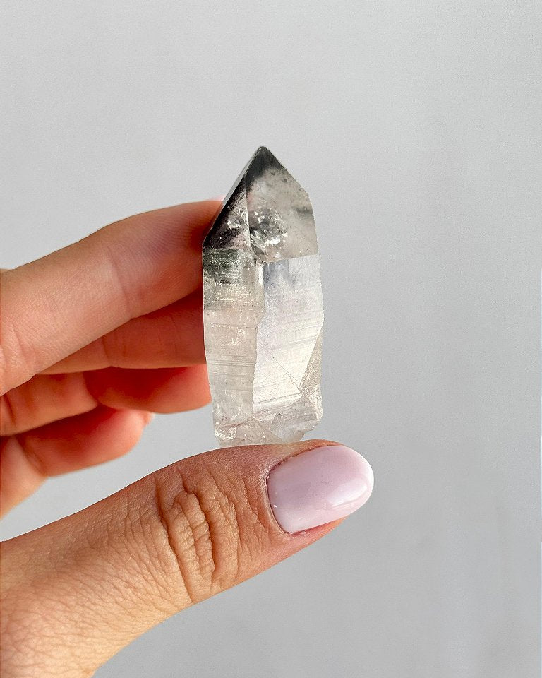 Quartzo com Clorita - Libera Mágoas, Restaura Alegria, Purifica e Regenera