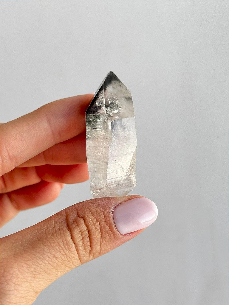 Quartzo com Clorita - Libera Mágoas, Restaura Alegria, Purifica e Regenera