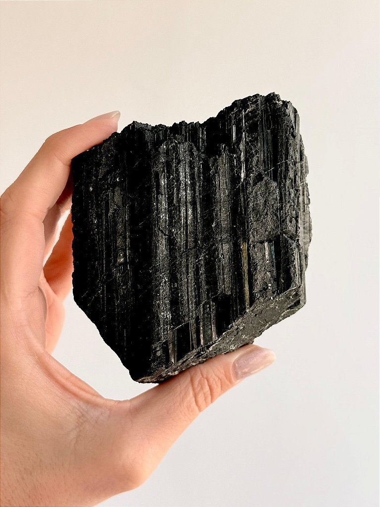 Turmalina Negra de Ambiente G 501 a 700g - Proteção Energética e Espiritual, Inseguranças e Soluções
