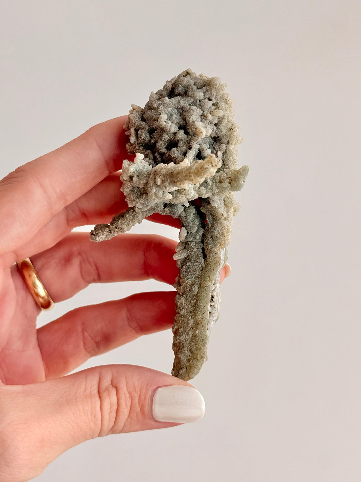 Anidrita Pseudomórfica - Mudança Interior; Amadurecimento; Reconstrução; Desapego; Estabilidade Emocional
