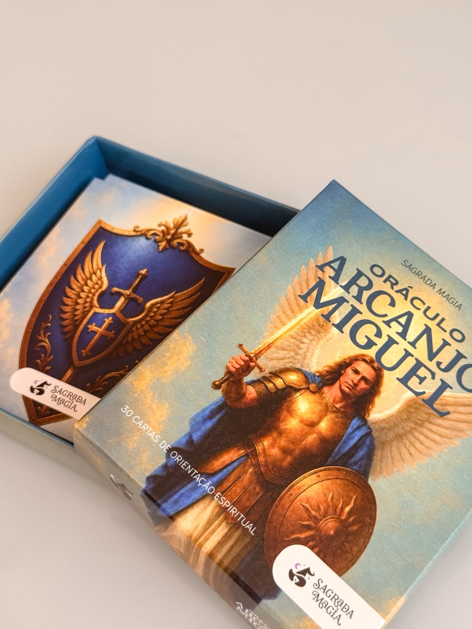 Oráculo do Arcanjo Miguel - Mensagens de Proteção, Força e Direcionamento Espiritual