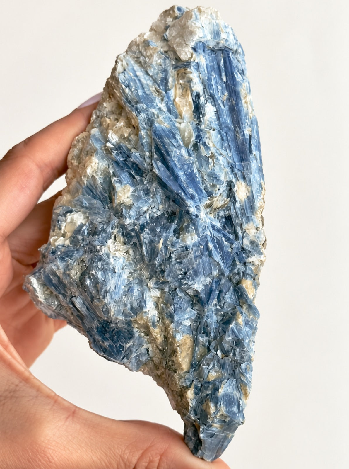 Cianita Azul G para Ambiente - Pedra do Arcanjo Miguel - Proteção dos Anjos
