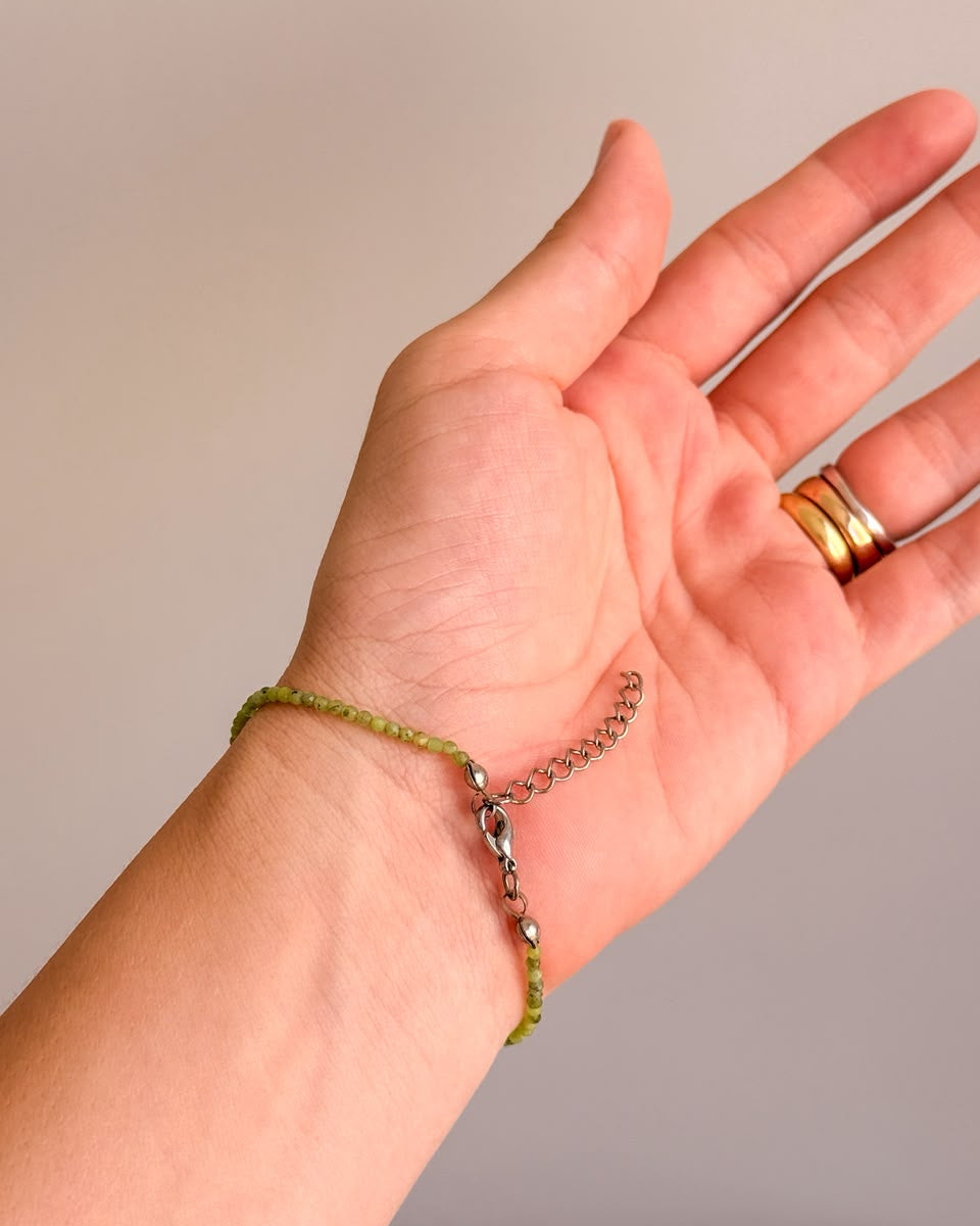 Pulseira de Peridoto Multifacetado 2mm - Transformação; Mudanças Drásticas; Destino; Libera Tensões