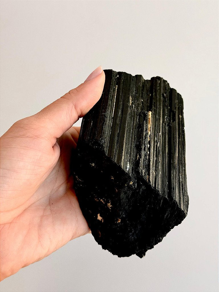 Turmalina Negra de Ambiente GG 701 a 900g - Proteção Energética e Espiritual, Inseguranças e Soluções