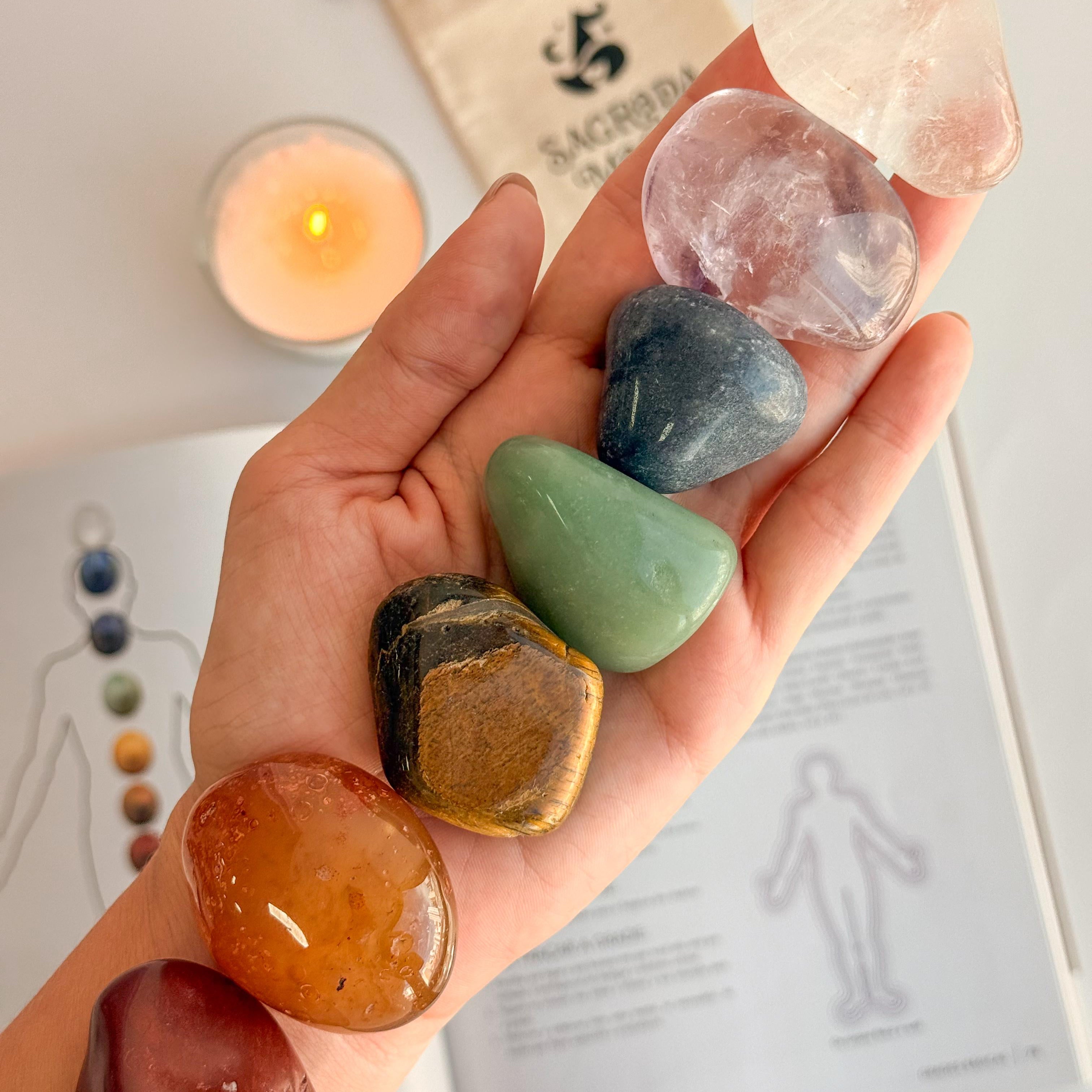 Kit Chakras Rolado - 7 Cristais + Instruções - Equilíbrio, Energia e Reconexão