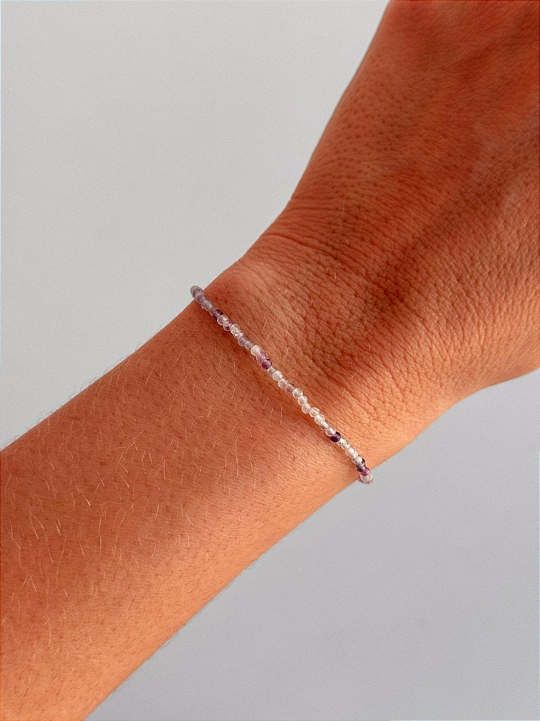 Pulseira de Fluorita 2mm Multifacetada - Superação, Purificação e Concentração