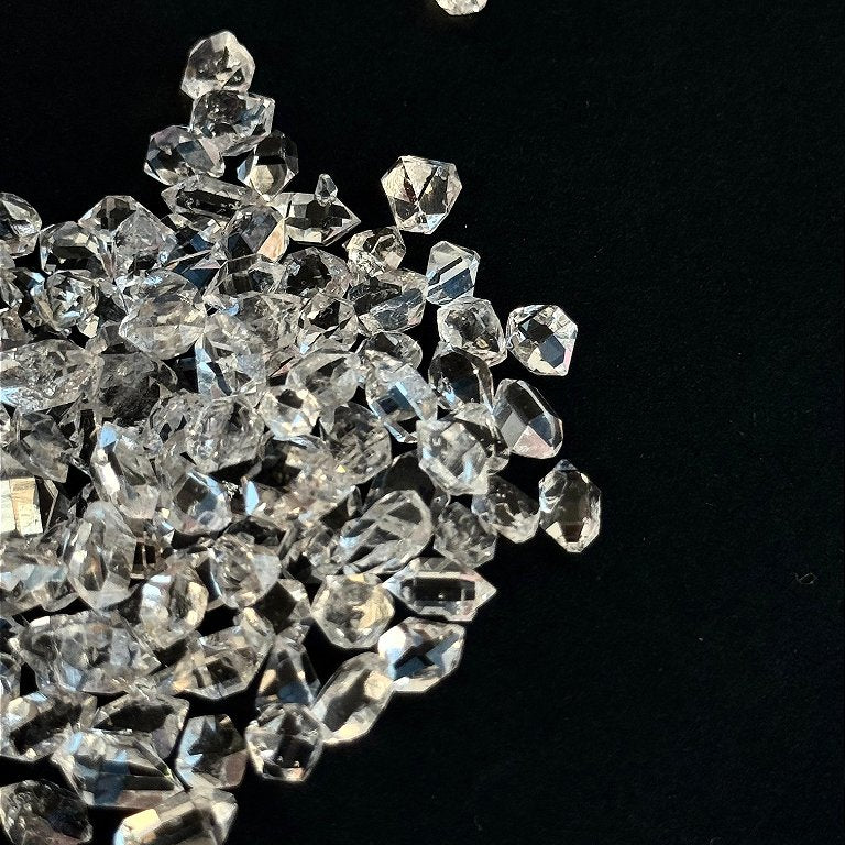 Quartzo Diamante Herkimer - Brilho divino, Clareza e Poder