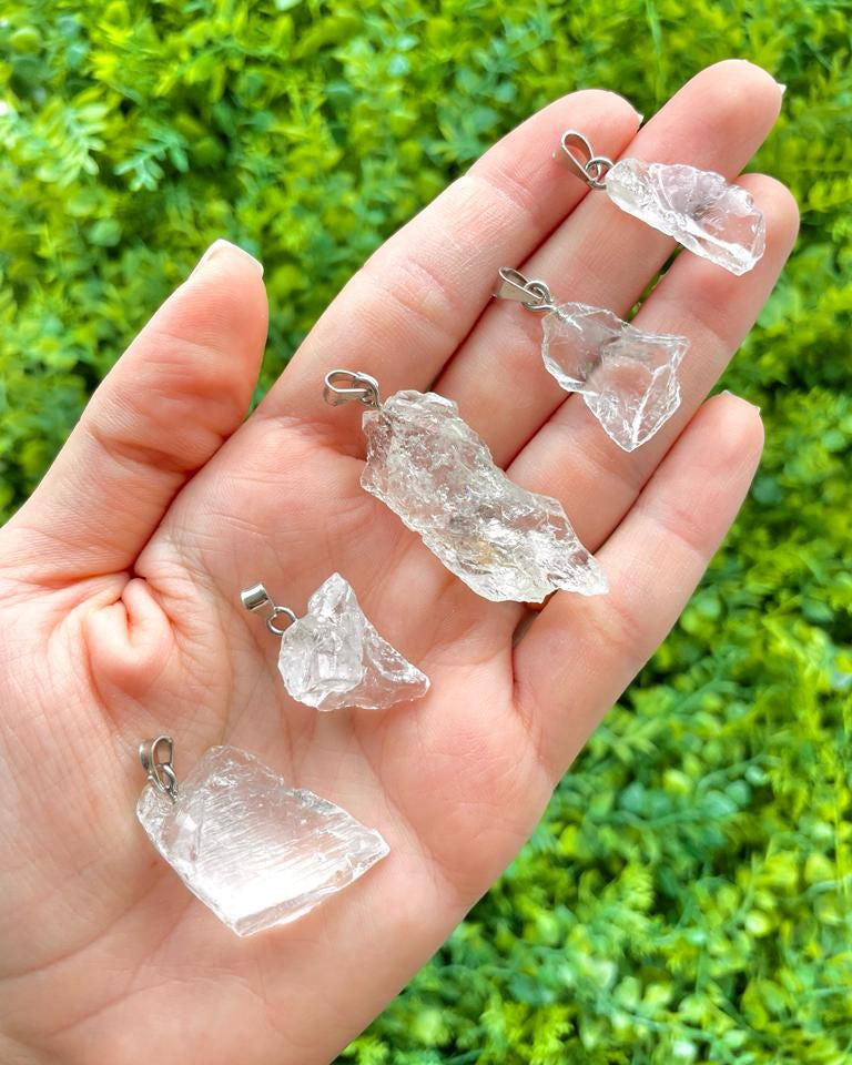 Pingente de Quartzo Cristal Bruto - Intensificador, Iluminação e Energização
