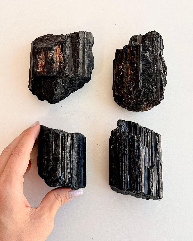 Turmalina Negra de Ambiente M 301 a 500g - Proteção Energética e Espiritual, Inseguranças e Soluções