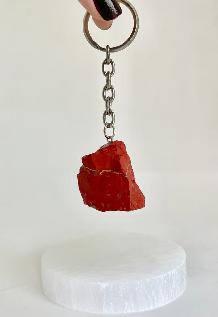Chaveiro de Jaspe Vermelho Bruto - Coragem, Atitude, Vitalidade e Saúde
